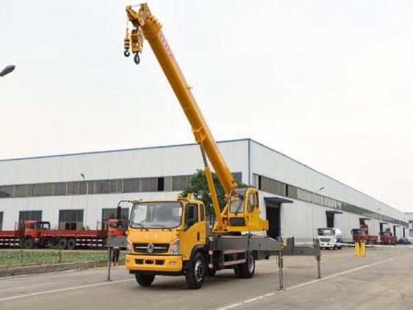 巴东县吊车租赁_建筑施工起重吊装一般规定